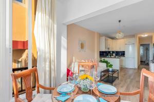 Køkken eller tekøkken på MEDANO4YOU Oceanview Medano Center + 19 billeder