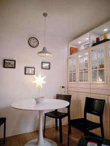 Fotografie z fotogalerie ubytování 2 bedroom large modern apartment in Blanes Old Town 50m from the beach! v destinaci Blanes