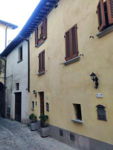 Το κτήριο όπου στεγάζεται  το διαμέρισμα