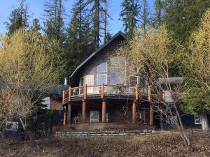 Budova, kde se chata nachází