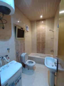 Imagen de la galería de AZHAAR Suites اجنحة ازهار للشقق المفروشة, en Medina