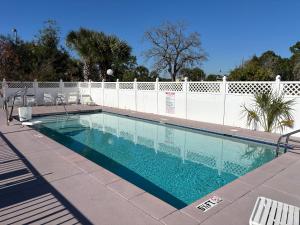 Swimmingpoolen hos eller tæt på Red Roof Inn Panama City Beach