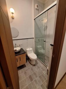 Phòng tắm tại Refugio Urbano, Departamento Luis de Fuentes