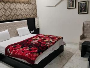 Foto sihtkohas Jāmb asuva majutusasutuse Hotel Ravi residency new galeriist