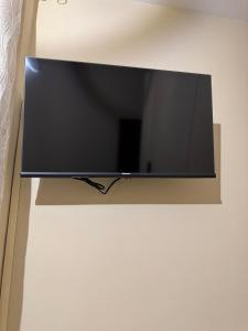 TV a/nebo společenská místnost v ubytování Sperlonga Center Home