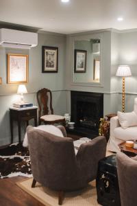 Et opholdsområde på Capitol Hill Historic District A Street Apartment