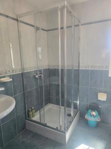 Et badeværelse på Casa Clavel + 16 billeder