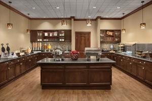 Jídlo v hotelu nebo okolí