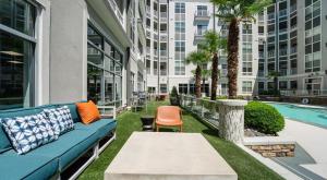 Swimmingpoolen hos eller tæt på Landing Apartments - Raleigh