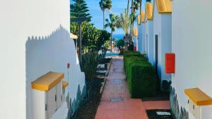 Swimmingpoolen hos eller tæt på First Love