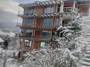 BHURBAN Family APARTMENTS om vinteren