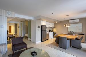 Кухня або міні-кухня у Les Immeubles Charlevoix - Le 1172