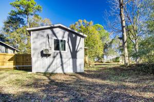 Το κτήριο όπου στεγάζεται  η παραθεριστική κατοικία