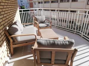 Balkón nebo terasa v ubytování Modern apartment 2 minutes from Benicàssim beach