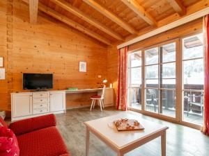 TV a/nebo společenská místnost v ubytování Lahnerhorn Marchenthorn