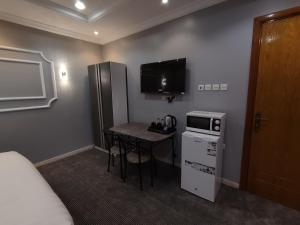 Imagen de la galería de AZHAAR Suites اجنحة ازهار للشقق المفروشة, en Medina