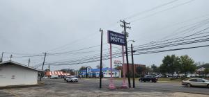 Fotografie z fotogalerie ubytování Trade Wind Motel Jacksonville TX US 69 v destinaci Dickenson Bay