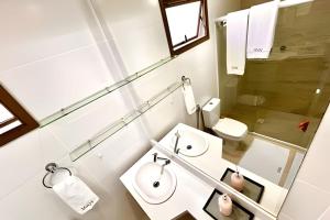 Et badeværelse på VISTA MAR Encantadora Conforto e Estilo + 25 billeder