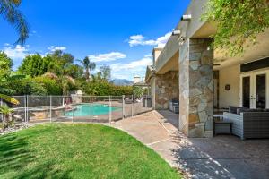 Swimmingpoolen hos eller tæt på Luxury Haven Estate