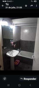 Et badeværelse på Mariano decar