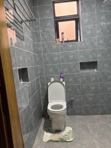 Et badeværelse på Mandy Stay Chic, Cozy & Home Feel