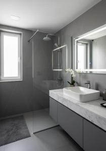 Ένα μπάνιο στο Centrally Located Hotel