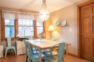 Ảnh trong thư viện ảnh của 2-Min Walk to the Beach Dog Friendly ở Eastham