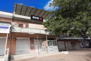 Afbeelding uit fotogalerij van SPOT ON by OYO Ksg Bakery in Mandor +21 foto's