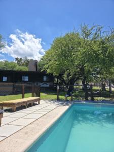 Swimmingpoolen hos eller tæt på Cabañas Los Cuatro Algarrobos