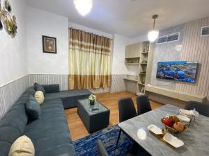 Posezení v ubytování Cheap Holiday Home