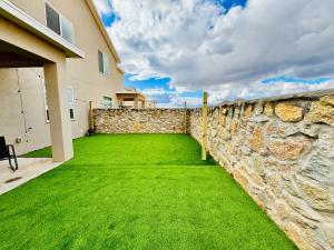 Foto dalla galleria di Organ Mountain Loft 3BR 3 Steps into Golf Course a Las Cruces