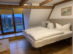 Postel nebo postele na pokoji v ubytování Berghof Lichtenhain