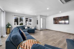 Χώρος καθιστικού στο Wabi Dushi Casa - Your authentic Aruban Retreat