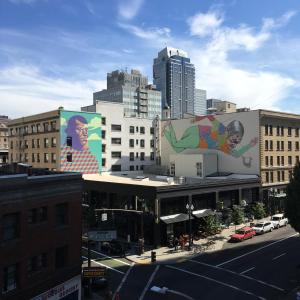 Nespecifikovaný výhled na destinaci Portland nebo výhled na město při pohledu z hotelu