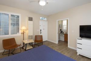 Et tv og/eller underholdning på Coastal Glow