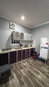 Køkken eller tekøkken på شقه خاصه