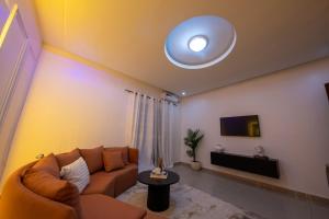 TV a/nebo společenská místnost v ubytování Serenity by Feliho House