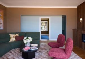 Posezení v ubytování The Upper House