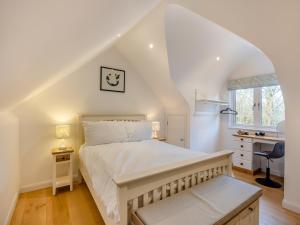 Postel nebo postele na pokoji v ubytování Amaranth + 17 fotografií