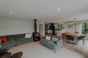 Et opholdsområde på Mountain Views Beachfront Central KK0200 + 12 billeder