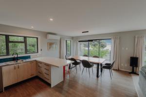 Billede fra billedgalleriet på Mountain Views Beachfront Central KK0200 i Kaikoura