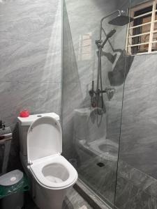 Et badeværelse på Kana Apartments