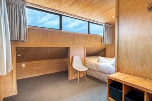 Ένα ή περισσότερα κρεβάτια σε δωμάτιο στο Mountain View Barn with Spa