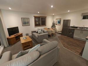 Kuchyň nebo kuchyňský kout v ubytování Trenython Manor Resort