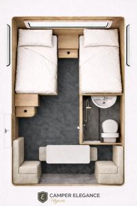 a room with two bunk beds and a bathroom at Camper Elegance Uyuni in Carpas