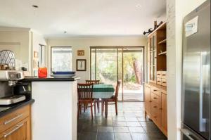 Nhà bếp/bếp nhỏ tại Hatherly House