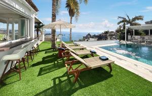 Swimmingpoolen hos eller tæt på 3 Bedroom Awesome Home In Almuñecar