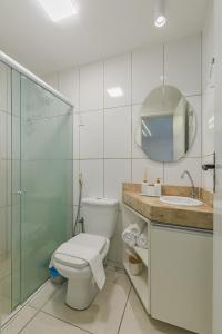 Et badeværelse på Studio no Porto das Dunas vista mar e Beach Park! + 33 billeder