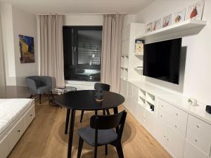 Μια τηλεόραση ή/και κέντρο ψυχαγωγίας στο NEW APARTMENT Varta Alpha 2025