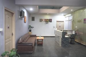 Posezení v ubytování Hotel Golden Stays